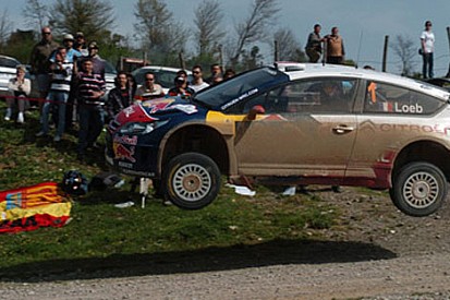 Loeb lider, Raikkonen kaza yaptı