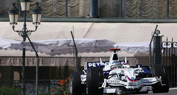 Heidfeld zaman kaybetmekten yakındı