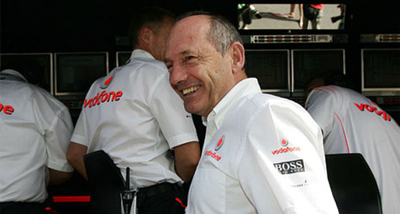 Dennis'den Kovalainen'e övgü