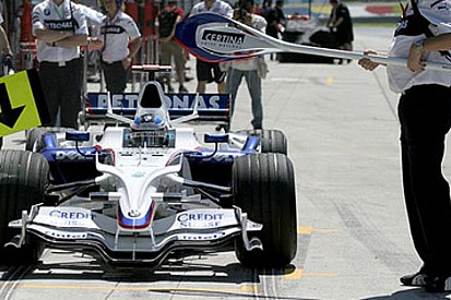 Alonso ve Heidfeld hakemlere şikayette bulundu
