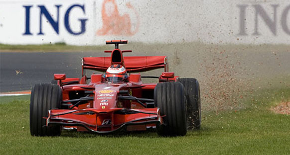 Raikkonen'in hedefi ilk 8