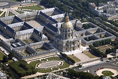 Paris, eşsiz manzarasıyla Formula E'ye hazır