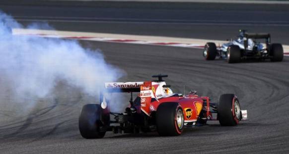 Vettel: Yarış dışı kalmak şaşırtıcı
