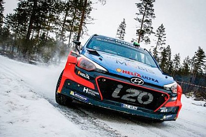 İsveç Rallisi: Paddon farkı kapatıyor, Camilli yarış dışı