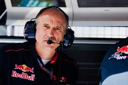 Toro Rosso Ferrrari çarpışma testlerine hazır