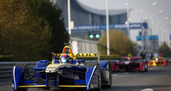 Formula-E: Buemi Sezonun İlk Yarışını Domine Etti
