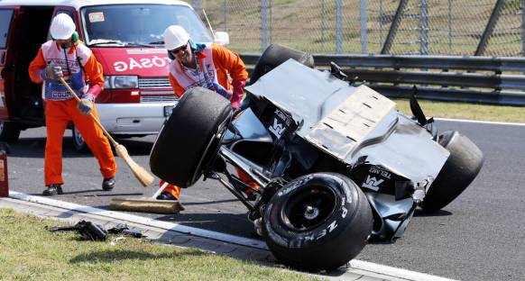 Süspansiyonu güncelleyen Force India pistte olacak