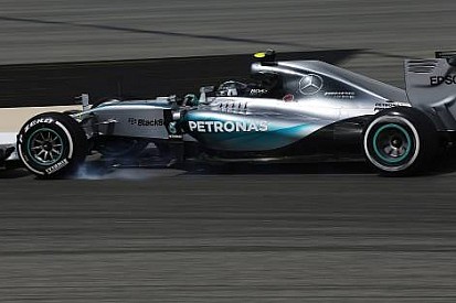 Bahreyn'de Cuma gününü Rosberg lider tamamladı