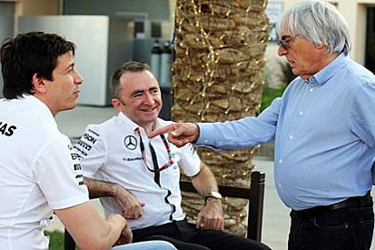 Ecclestone, 1000 beygirlik V8 motorlarda ısrarcı