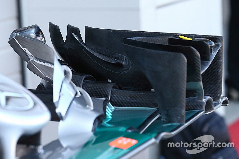 Технический брифинг: переднее антикрыло Mercedes W07