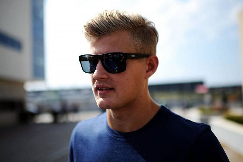 Эриксон пилот Sauber 2015