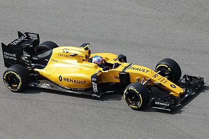 Renault потратила один жетон перед Гран При Бахрейна