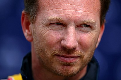 Horner: "Max sarà legato alla Red Bull Racing per molti anni"
