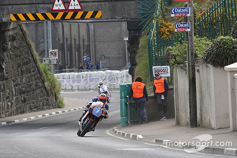 North West 200: Cooper & Farquhar „nicht lebensbedrohlich verletzt“