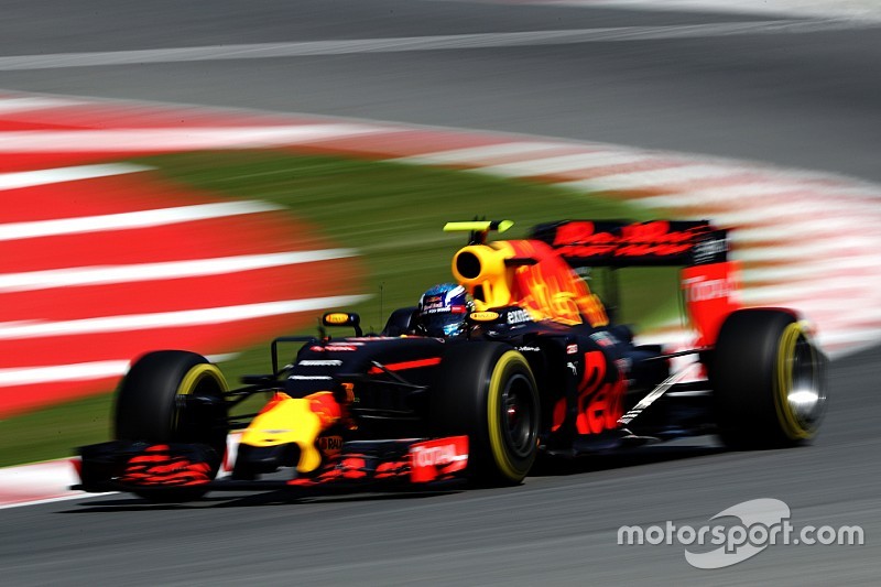 Mercedes kaputt in Spagna, Verstappen è il più giovane vincitore!