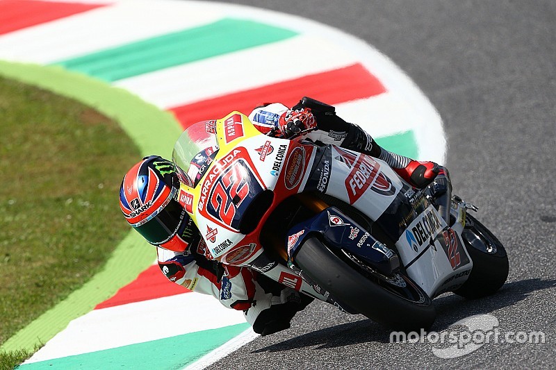 Sam Lowes regala al team Gresini la pole di Moto2 al Mugello