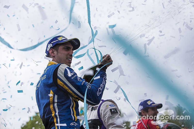 Buemi wint Formule E ePrix van Berlijn, Frijns scoort prima zesde plaats