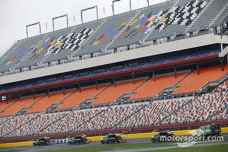 Se suspende calificación de All-Star Race de NASCAR por lluvia