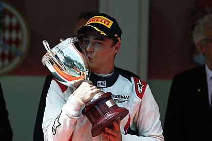 Markelov roba la victoria a Nato en la caótica carrera de Mónaco