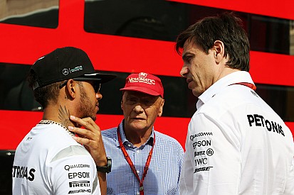Per Hamilton un problema di vapor lock alla pompa della benzina