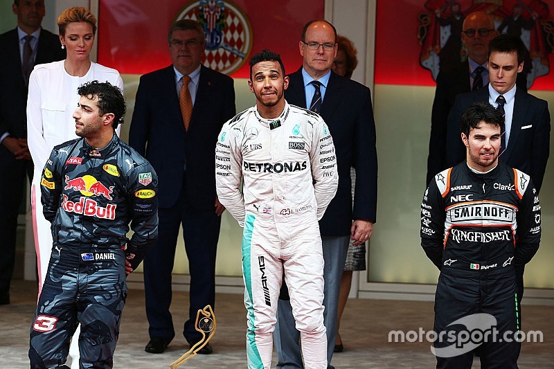 Formel 1 in Monaco: Erster Saisonsieg für Lewis Hamilton