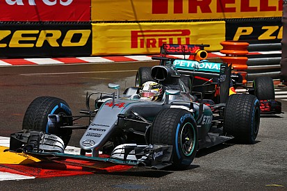Аналіз: Як роздумування Red Bull залишили Ріккардо без легкої перемоги