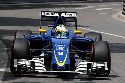 Ericsson dispuesto a "limar asperezas" con Nasr después del choque en Mónaco
