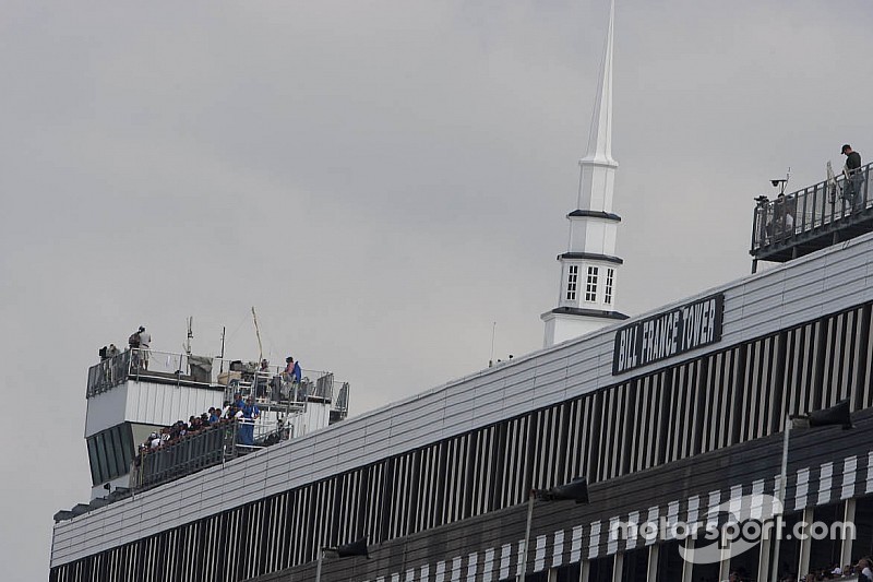 Inclement weather ends Cup practice prematurely