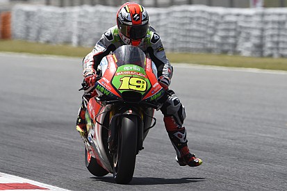 Aprilia: lavoro su ciclistica, gomme ed elettronica nei test del Montmelo