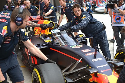 Ismét pályára gurul a Red Bull szélvédős F1-es versenygépe