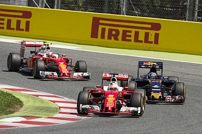 Villeneuve: A Forma-1 nem a sok előzéstől lesz jó!