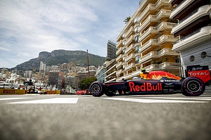 A Red Bull ügyesen altatott Monacóban, és akkor tette oda magát, amikor a legjobban számított!