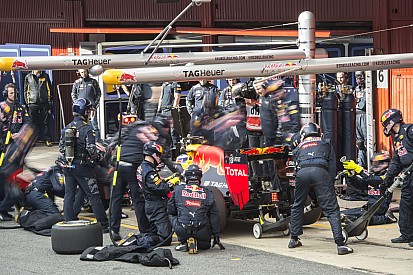 121 kört „tekert” össze a Red Bull Kvyattal: nice job