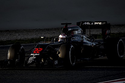 A Honda tudja, hogy több lóerő kell... így ugyanis "csak" a McLarenre számíthat!
