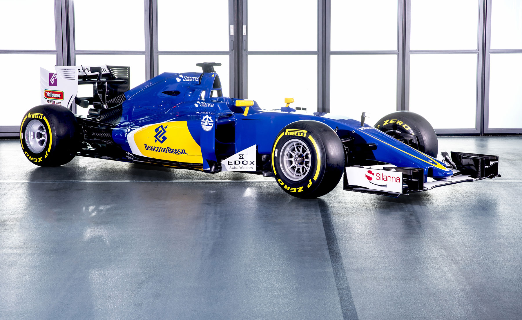 Itt a Sauber C35, a svájci csapat 2016-os autója!