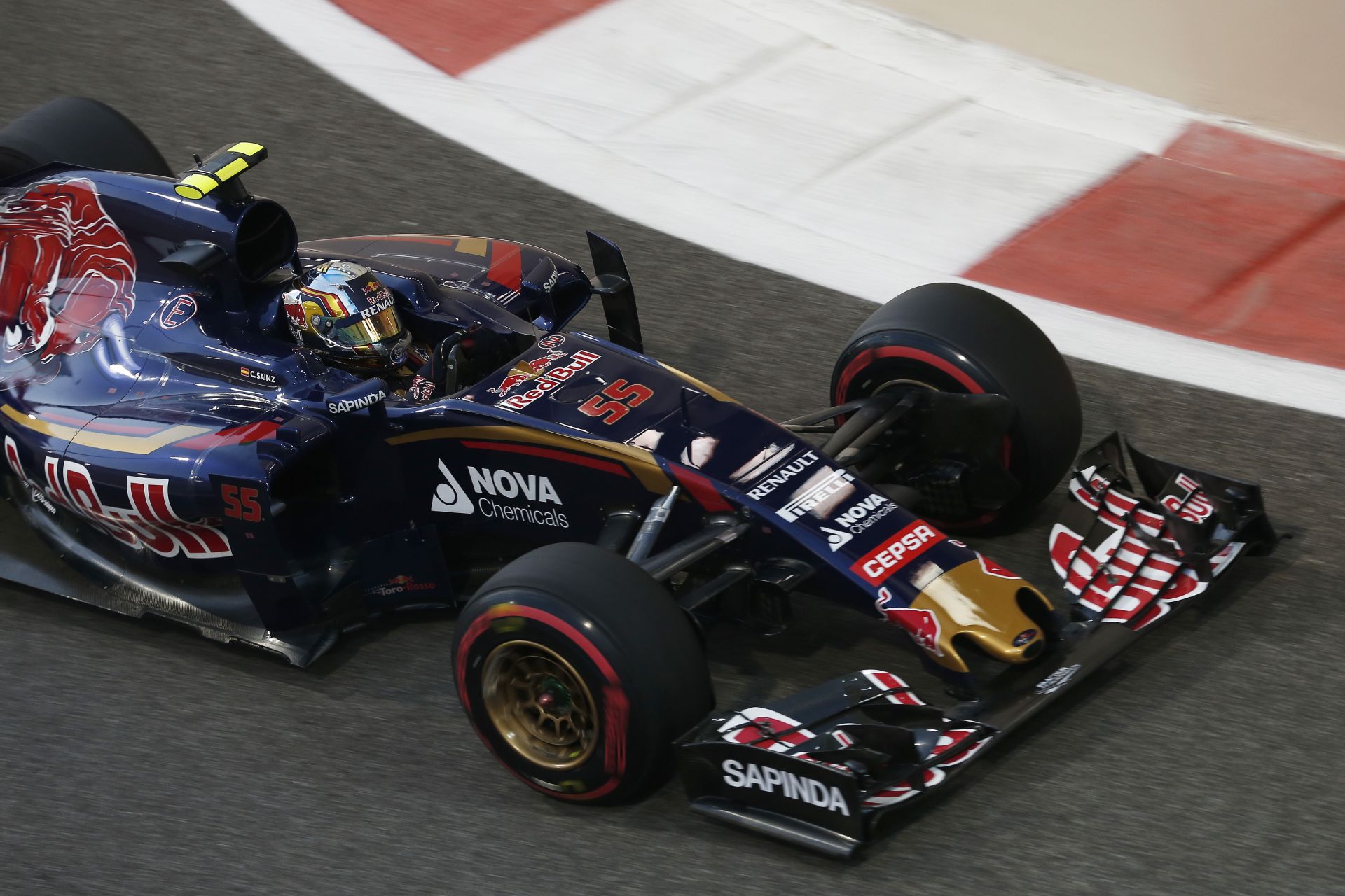 A Toro Rosso a Ferrari motor miatt hosszabb tengelytávolságot tervez a 2016-os autójára!
