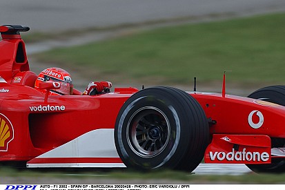Schumacher 2002-es pole köre a Ferrarival Barcelonában