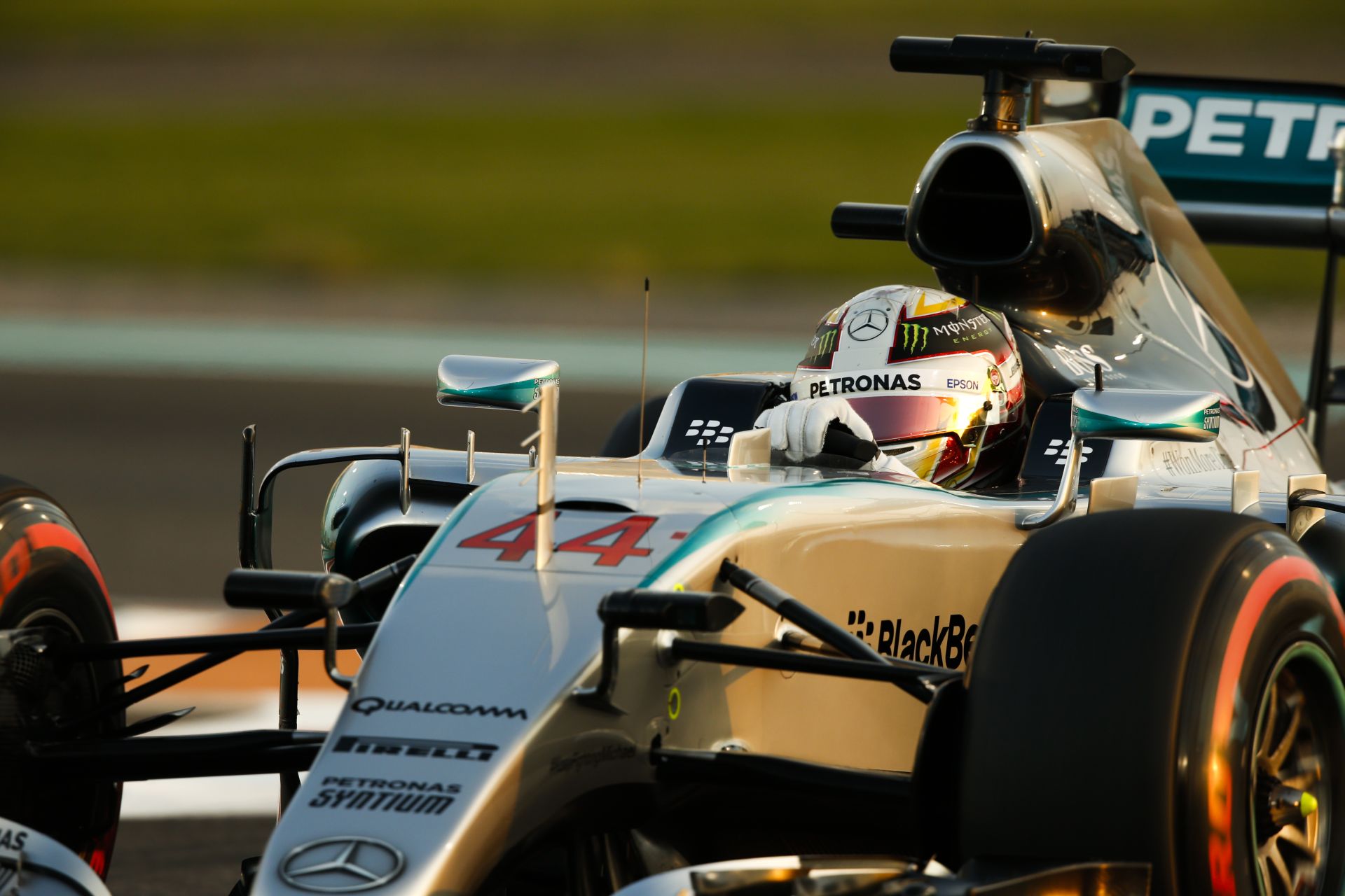 Hamilton szerint idén is könnyedén megnyerik a bajnokságot a Mercedesszel