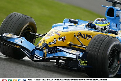 Amikor még szárnyalt a Renault a Forma-1-ben: Fisichella tolja neki
