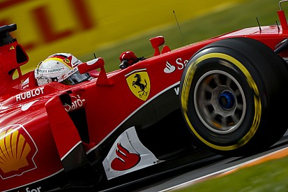 Vettel folyamatosan kóstolgatja a merciseket: mostanában nagyon szeretik egymást