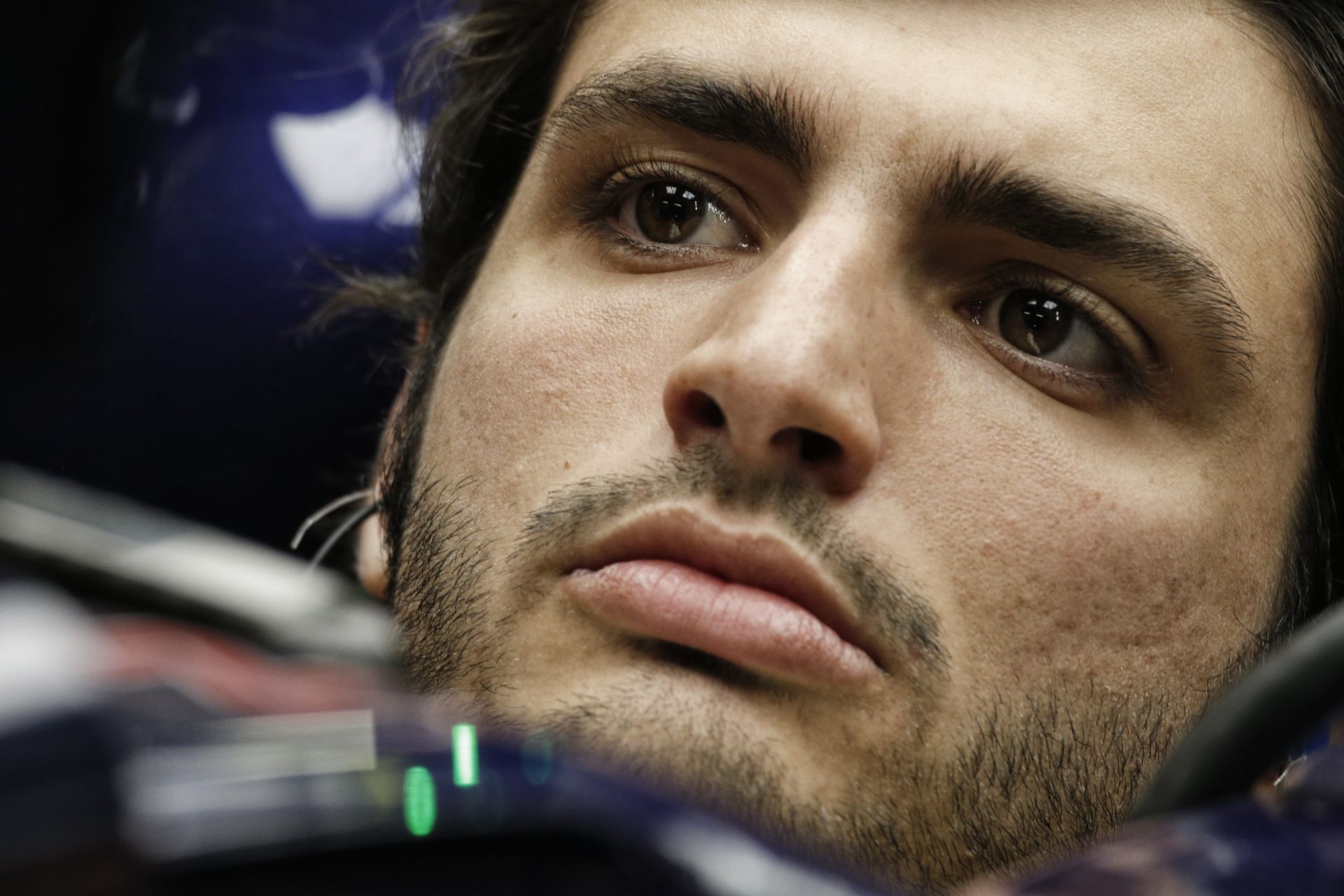 Sainz Jr. és az első kép a kórházi ágyából: már nevetgél a spanyol, és tökéletesen jól van