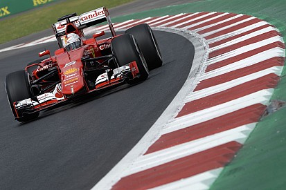 Vettel Rosberg „helyét” akarja, de nem lesz könnyű dolga