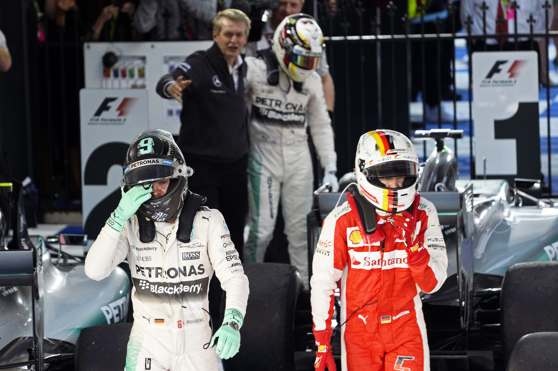 Vettel a kollégákkal sem osztja meg a családi dolgokat, Rosberg a héten elárulja a kislány nevét