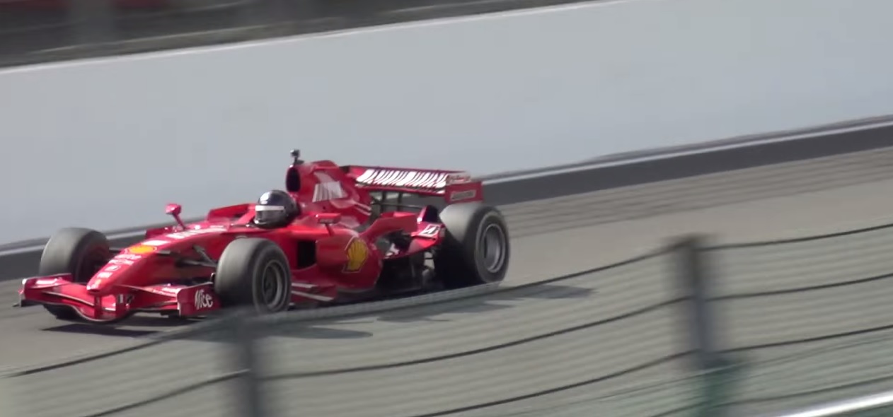 Hallgatod, és nem akarsz hinni a füleidnek: V8 és V10-es F1-es Ferrarik Spa-ban
