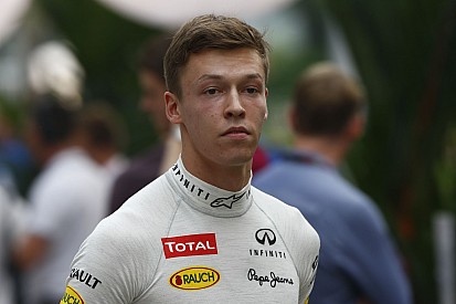 Kvyat nyerte Raikkönen és Ricciardo előtt a második szabadedzést Szingapúrban a Red Bullal! Hol van a Mercedes?