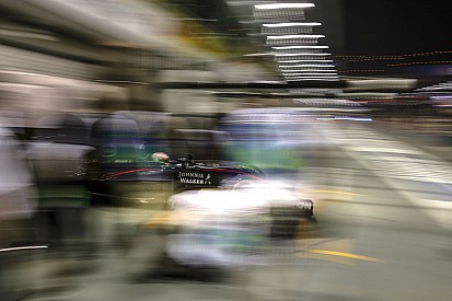 Alonso és Button is a TOP 10-ben végezne az időmérőn és a futamon is Szingapúrban!