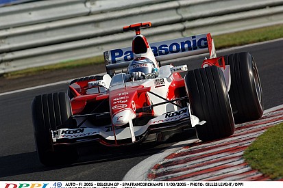 Elő zsebkendőt, mert ez Forma-1, méghozzá a javából: Toyota V10, Trulli és Spa!