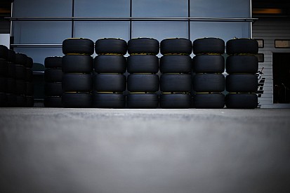 Komoly nyomás alá kerülhet a Pirelli: Változnak a keverékek Monzára?