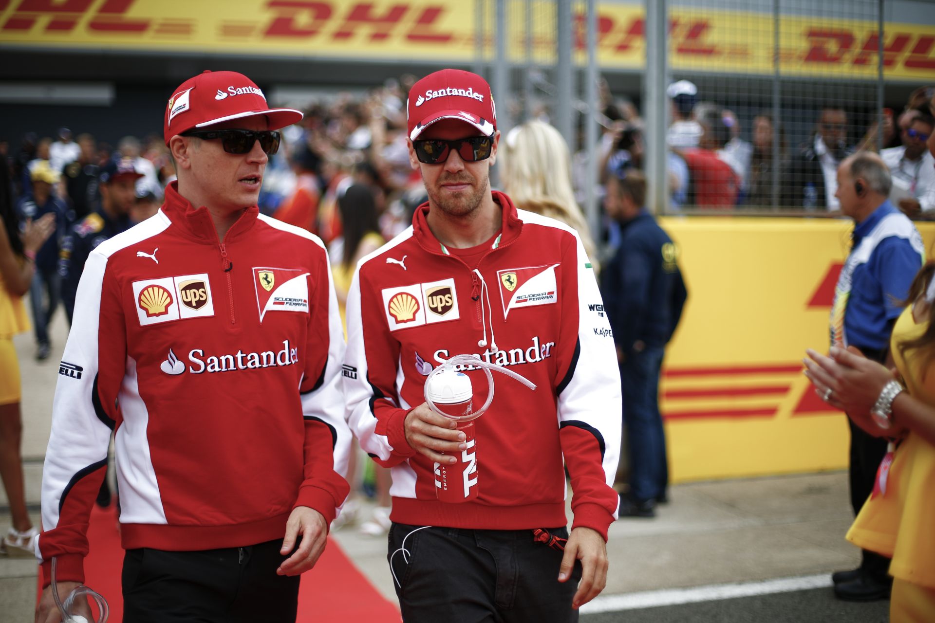 ÉLŐ F1-es MŰSOR: Újra van Forma-1, Raikkönen saját maga alatt vágja a fát, Rosberg felnőtt Hamilton szintjéhez?