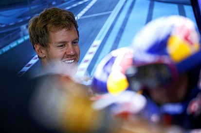 Ez már a majmok egy más generációja: Vettel szerint Lauda nem bírna el egy mobillal
